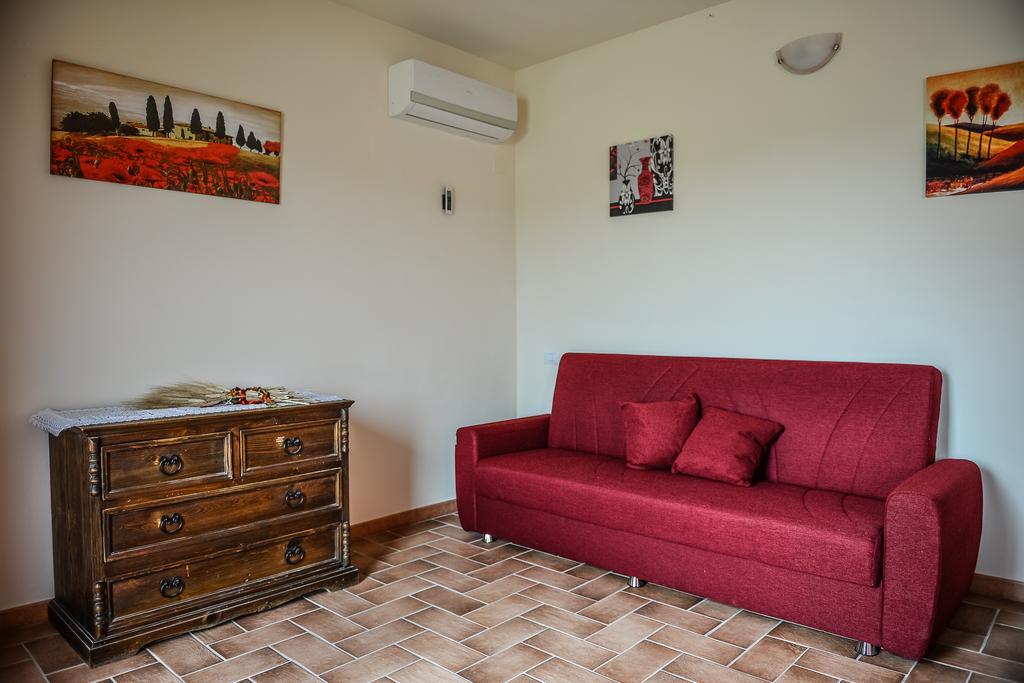 Agriturismo Airone بيتيجليانو المظهر الخارجي الصورة