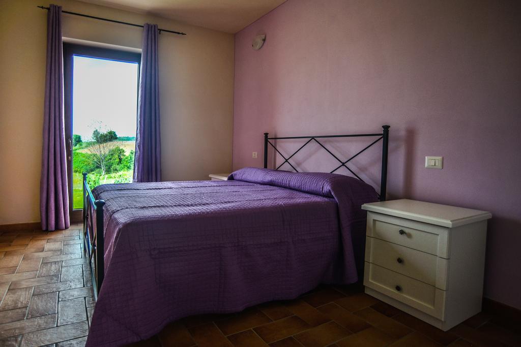 Agriturismo Airone بيتيجليانو الغرفة الصورة